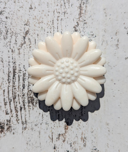 Daisy Fruity Scented Goat Milk Soap Bar