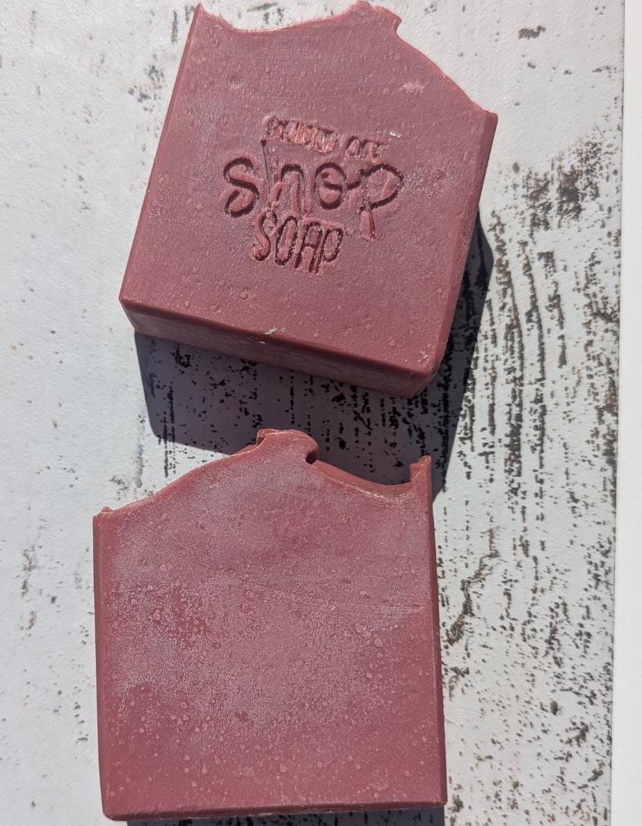 A fun, dessert-themed setup, bringing out the strawberry shortcake scent inspiration with bright and playful styling.